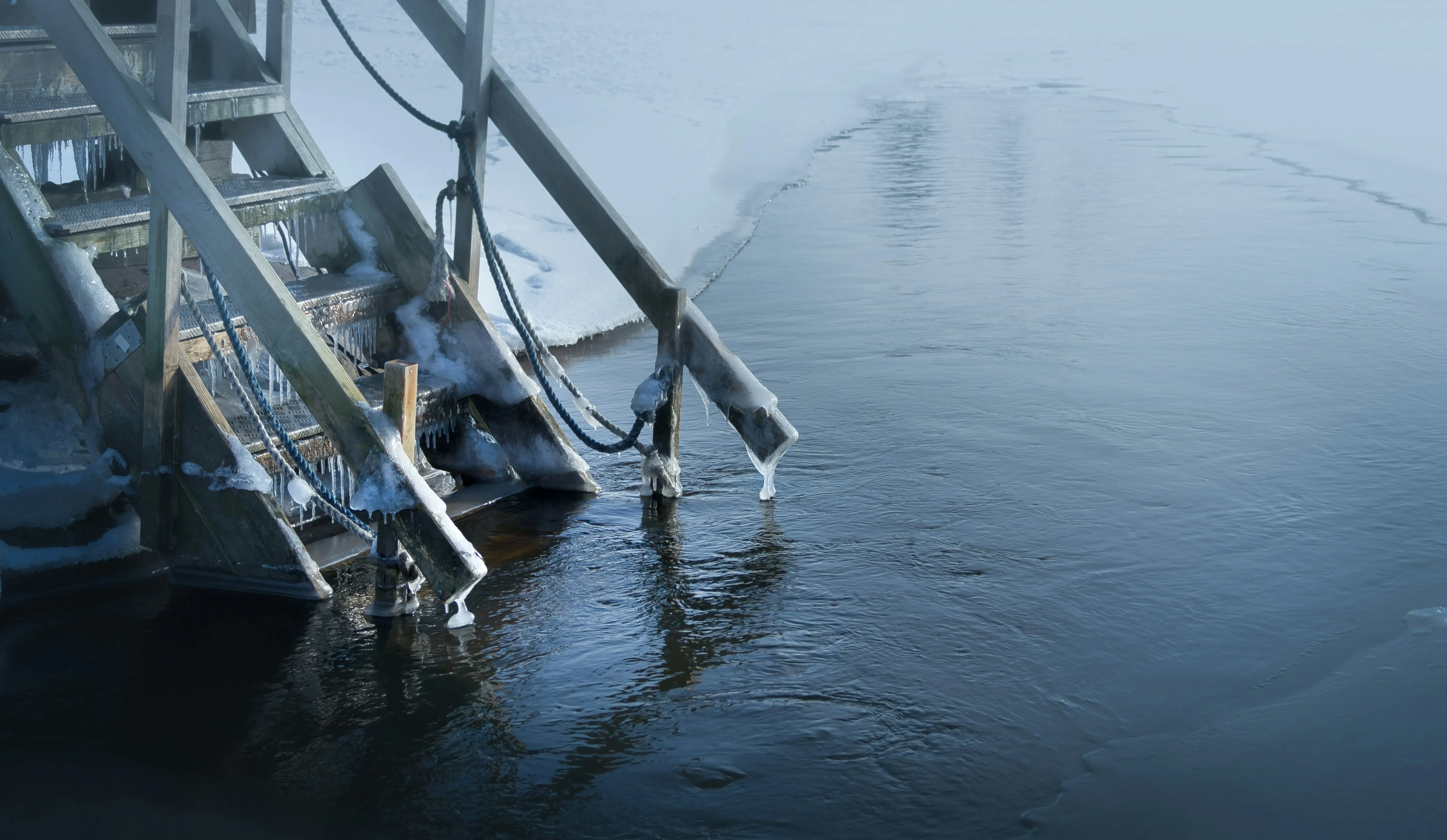 Ice Swimming