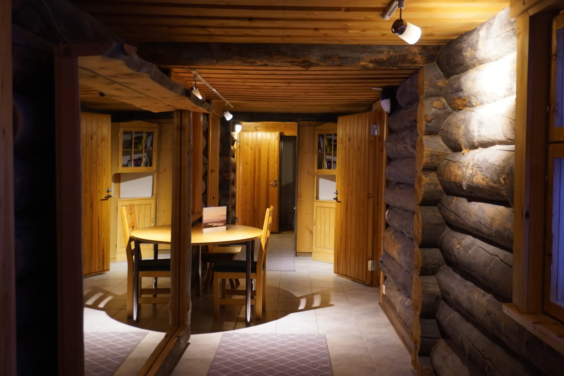 Entrance aisle view