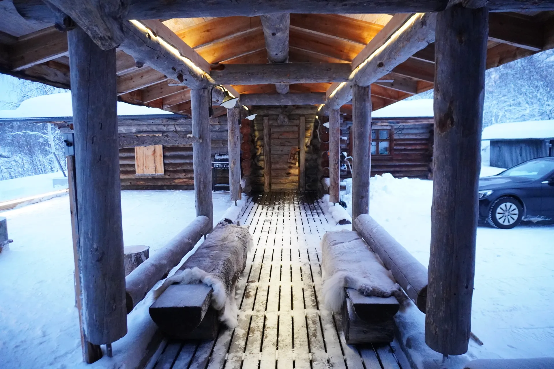 Covered walkway between buildings