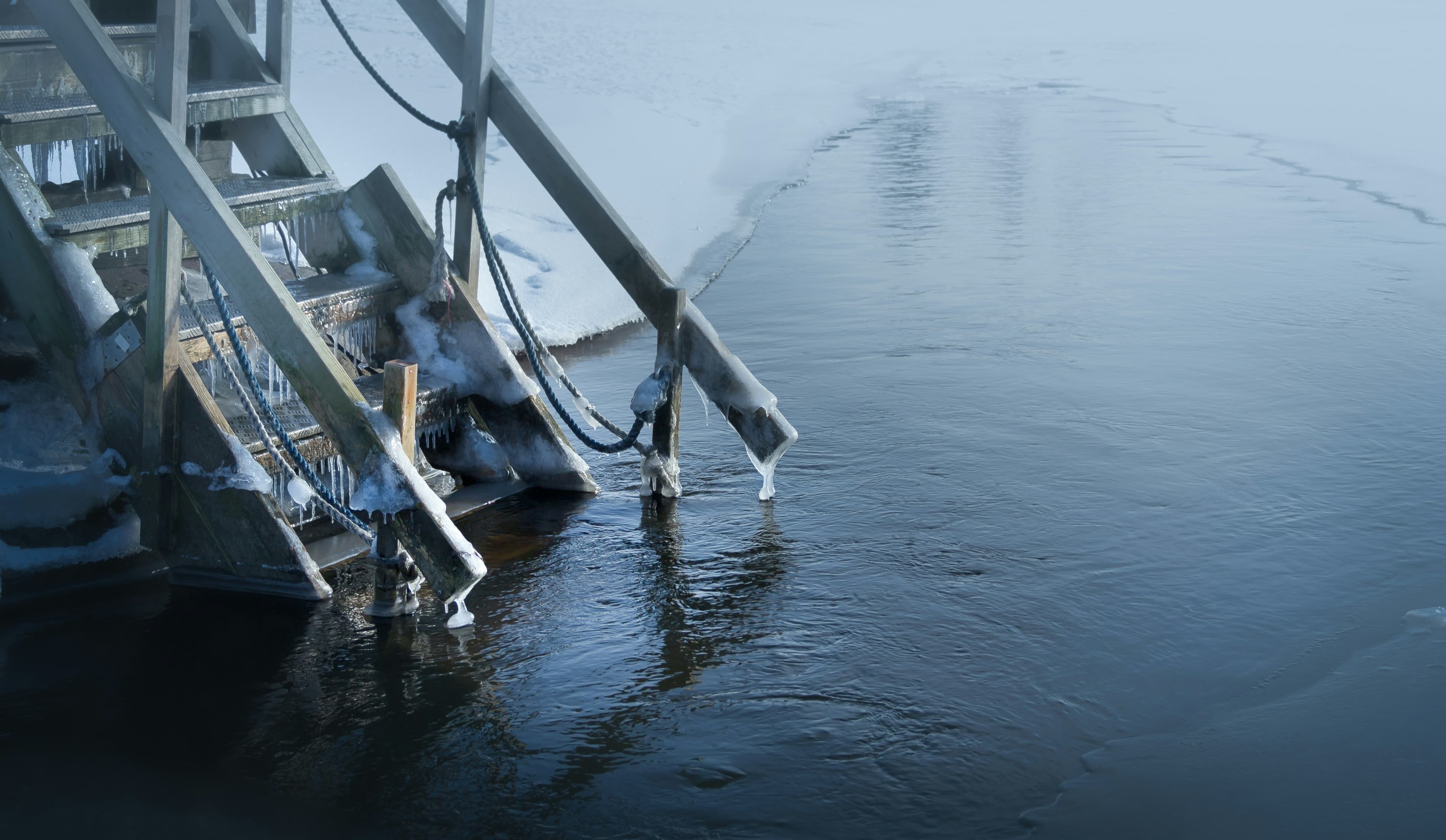 Ice Swimming