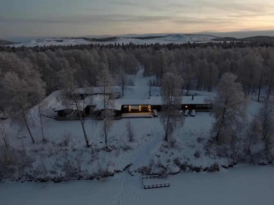 Private villa under Northern Lights
